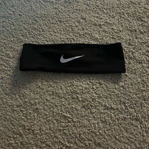 Nike headband